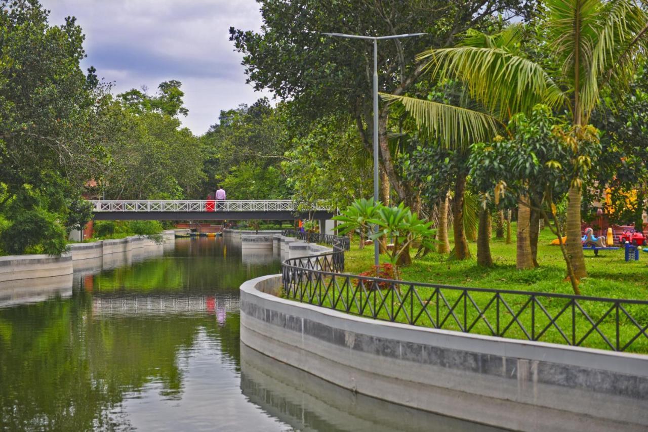 Sarah Resort Gazipur Exterior foto