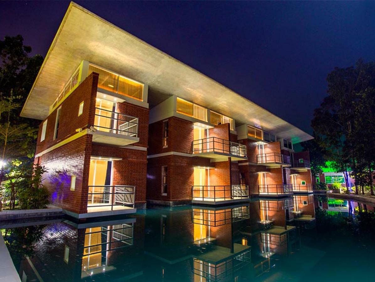 Sarah Resort Gazipur Exterior foto